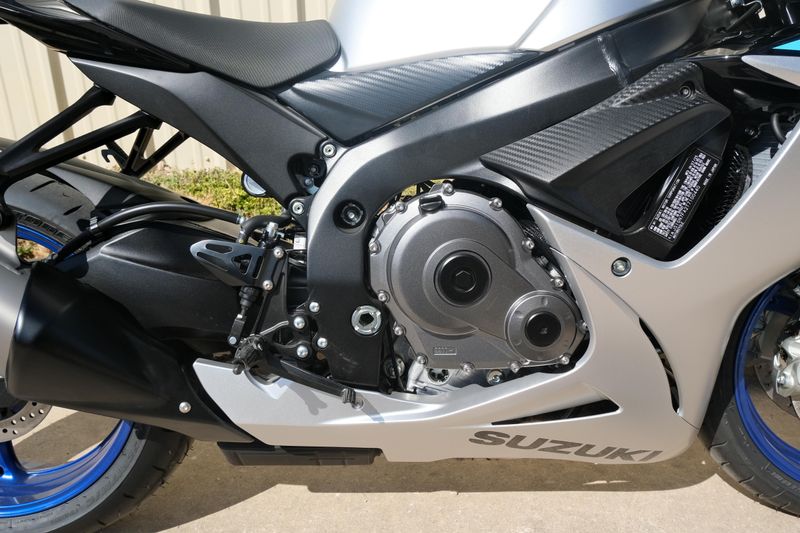 NEW 2026 SUZUKI GSXR600  in a SILVER exterior color. Family PowerSports (877) 886-1997 familypowersports.com 