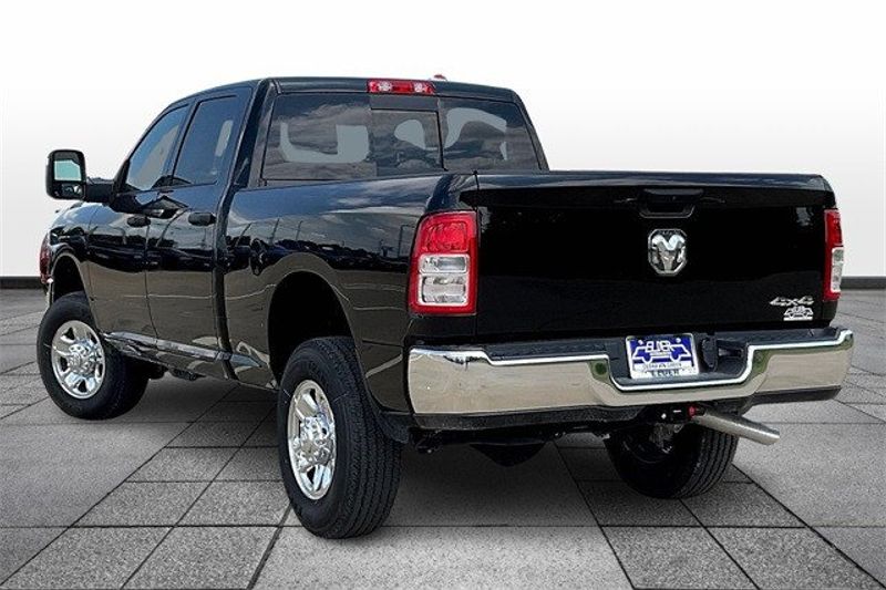 2024 RAM 2500 Tradesman Crew Cab 4x4 6