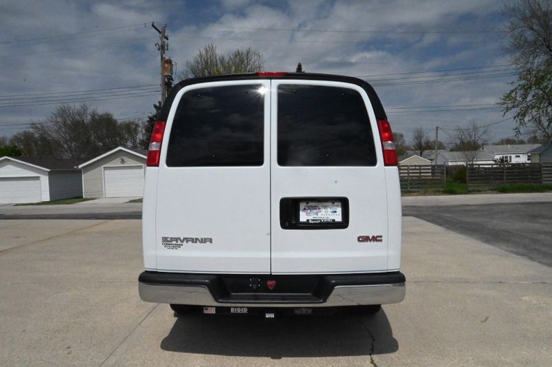 2023 GMC Savana Passenger LSImage 7