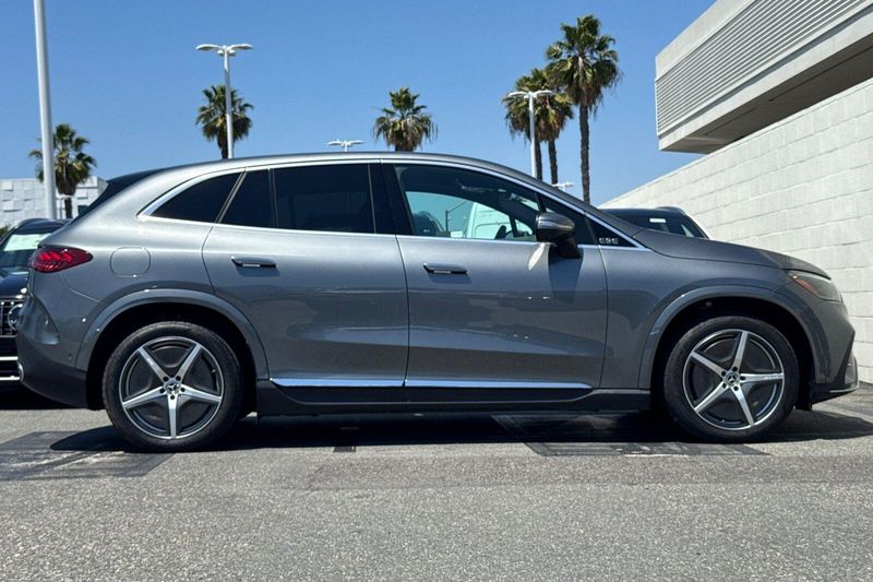 Used 2025 Mercedes-Benz EQE 350 SUVImage 3