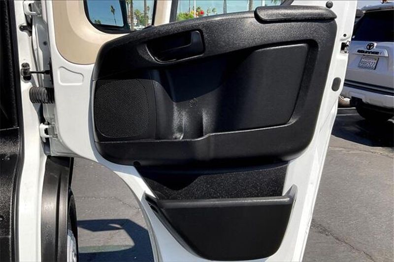 2022 RAM ProMaster 1500 BaseImage 23