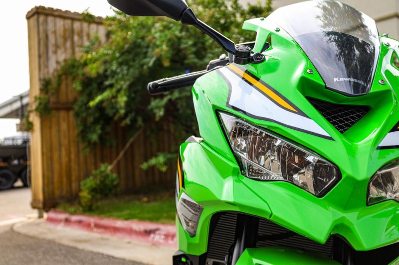 2025 Kawasaki NINJA ZX4RR ABS KRT EDITION ABS LIME GREEN AND EBONY AND PEARL BLIZZARD WHITE Image 4
