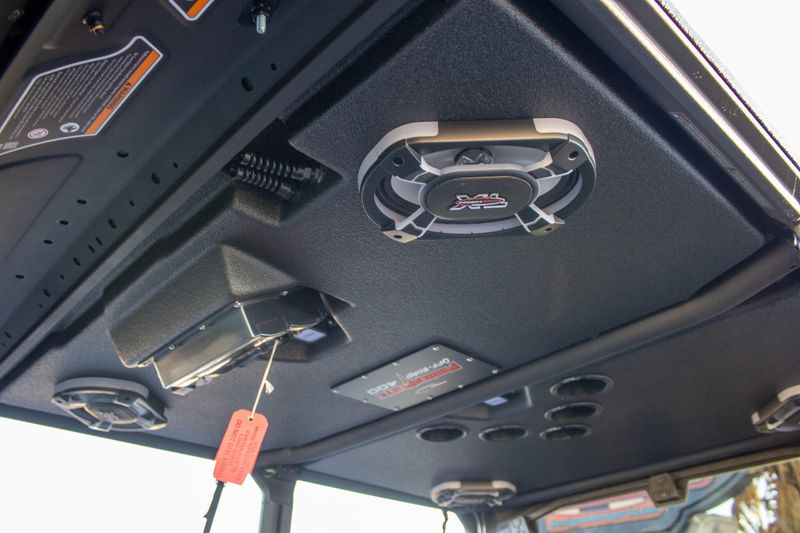 NEW 2026 CAN-AM DEFENDER MAX XT HD11 WITH 1025 INCH TOUCHSCREEN Image 21