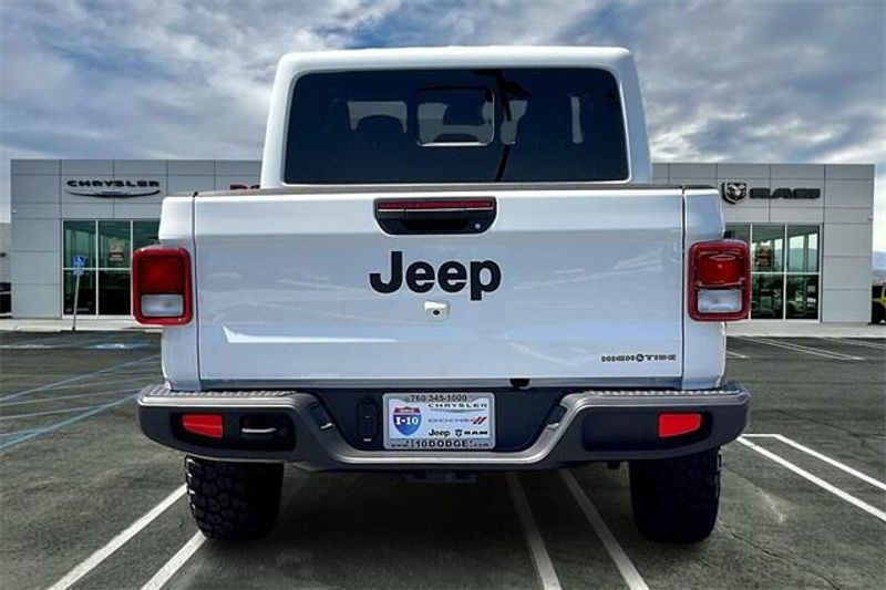 2025 Jeep Gladiator High Tide 4x4Image 3