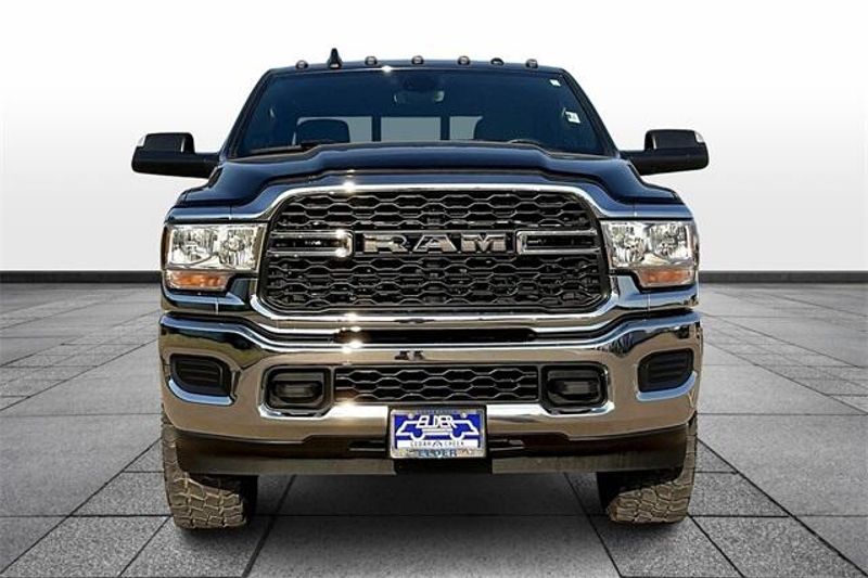 2022 RAM 2500 TradesmanImage 3