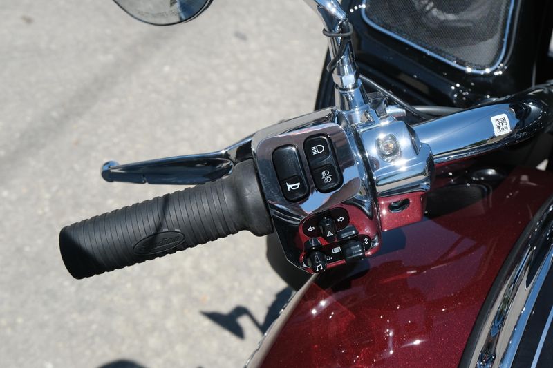 NEW 2025 INDIAN MOTORCYCLE PURSUIT LIMITED Image 19
