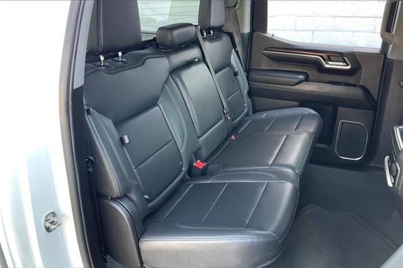 Used 2023 GMC Sierra 1500 SLTImage 26