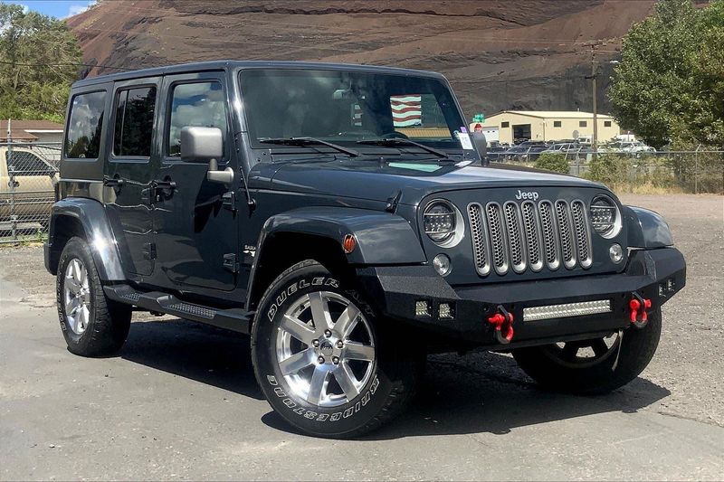 2016 Jeep Wrangler Unlimited Sahara photo 26