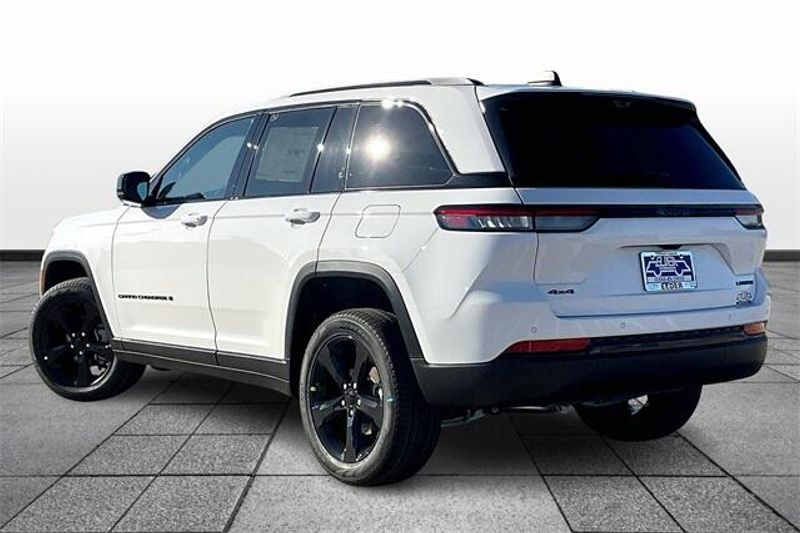 2025 Jeep Grand Cherokee Limited 4x4Image 3