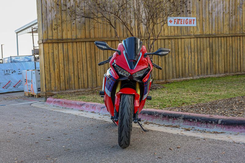 USED 2022 HONDA CBR1000RR ABS Image 11