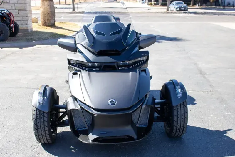 NEW 2026 CAN-AM SPYDER RT LIMITED Image 8