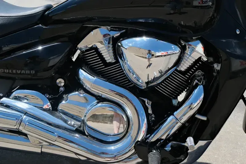 NEW 2025 SUZUKI BOULEVARD M109R Image 11