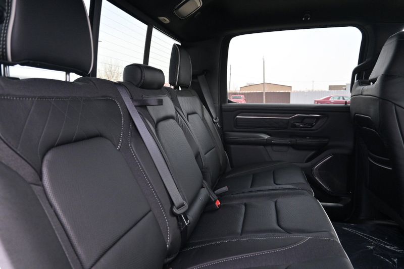 2025 RAM 1500 LimitedImage 14