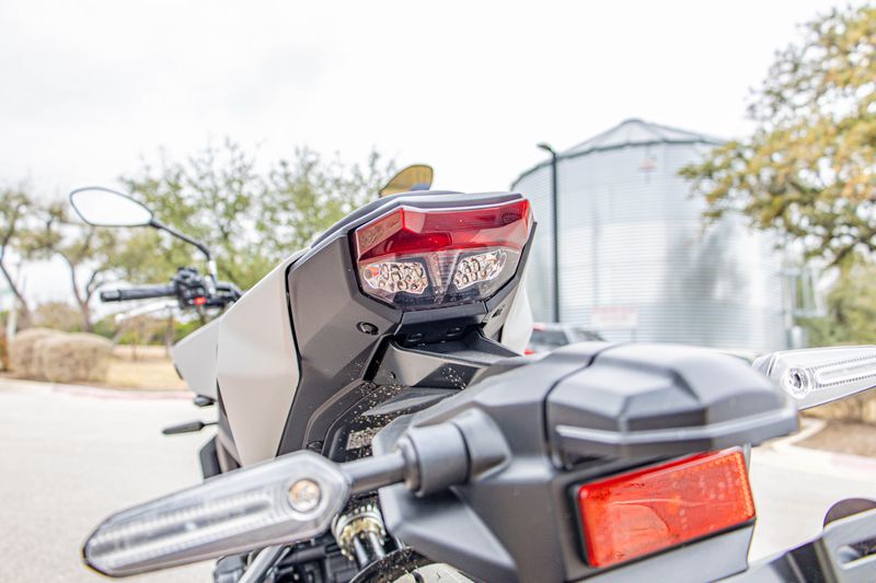 NEW 2026 YAMAHA MT09 Image 14