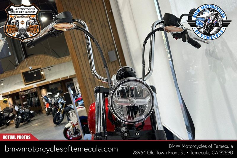 2022 BMW R 18 in a MARS RED METALLIC exterior color. BMW Motorcycles of Temecula – Southern California (951) 506-6903 bmwmotorcyclesoftemecula.com 