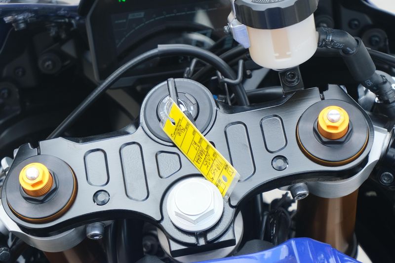 2025 Yamaha YZFR7 TEAM BLUE Image 16