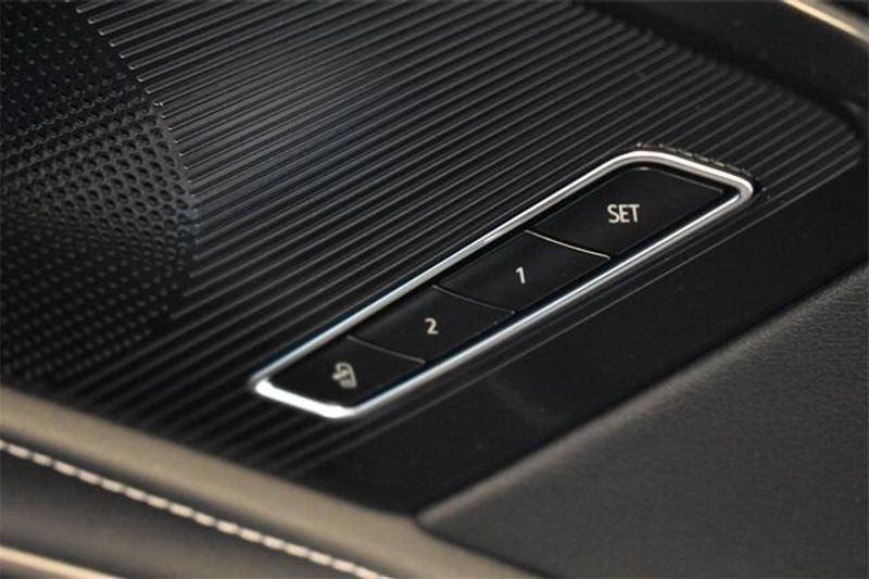 2025 Chevrolet Corvette StingrayImage 13