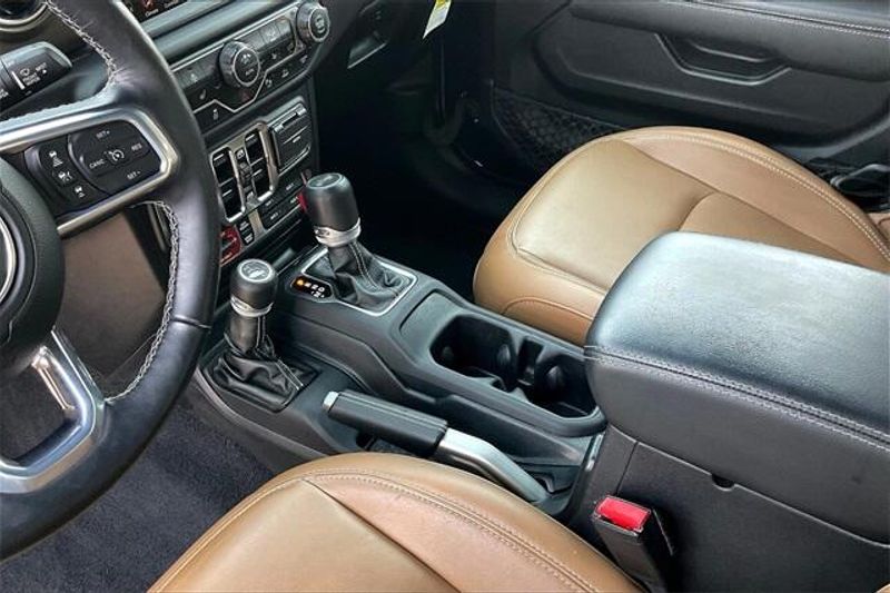 Used 2021 Jeep Wrangler Unlimited RubiconImage 17