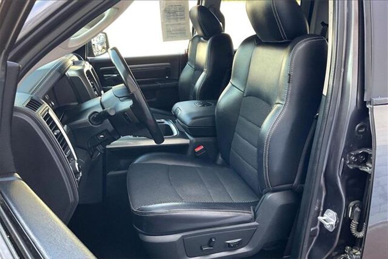 2018 RAM 1500 NightImage 24