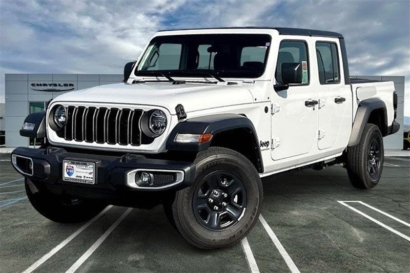 2024 Jeep Gladiator Sport 4x4Image 1