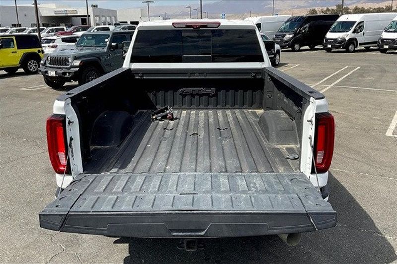 2022 GMC Sierra 2500HD AT4Image 34