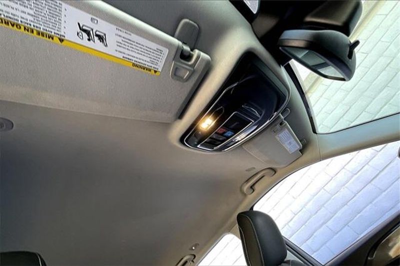 2023 Jeep Grand Cherokee LaredoImage 29