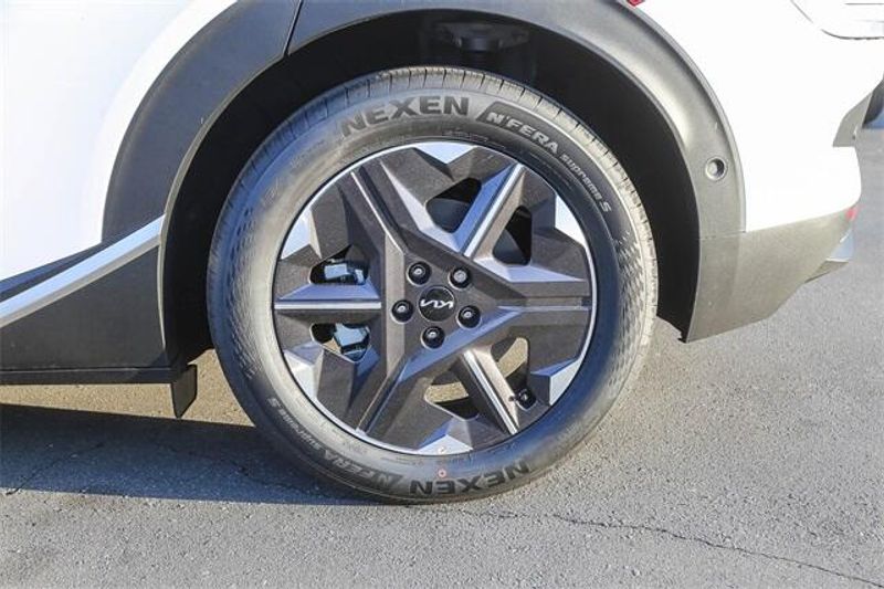 2025 Kia EV6 LightImage 19