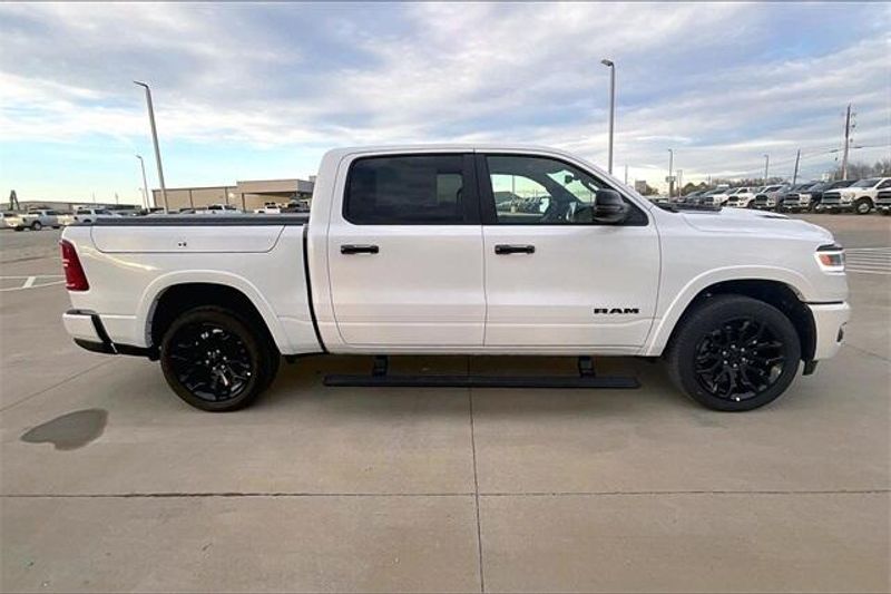 2025 RAM 1500 Limited Crew Cab 4x4 5