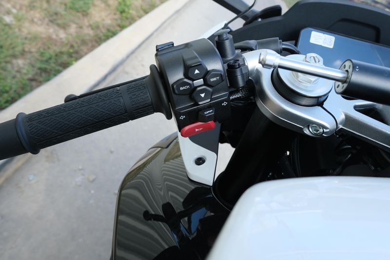 NEW 2026 CFMOTO 675SS Image 19