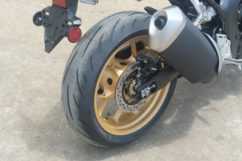 2025 Honda CB1000 HORNET SP MATTE BLACK METALLIC Image 17