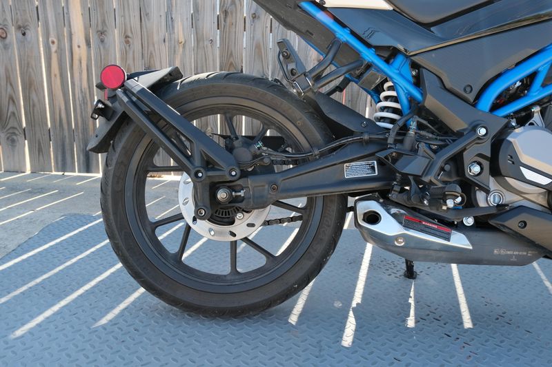 USED 2024 CFMOTO 300NK Image 11