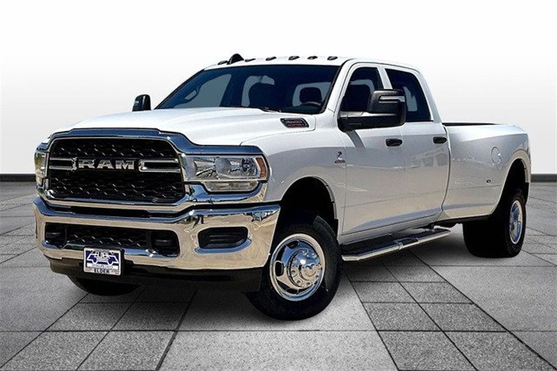 2024 RAM 3500 Tradesman Crew Cab 4x4 8