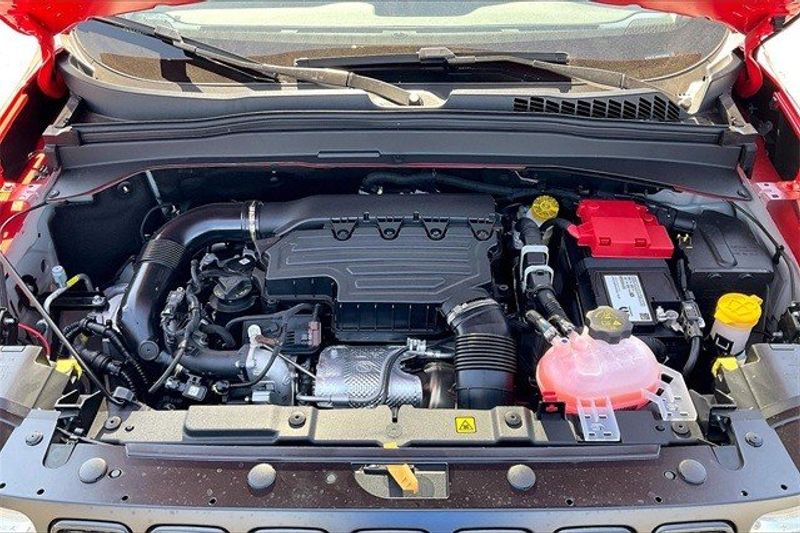 2023 Jeep Renegade Altitude 4x4Image 9