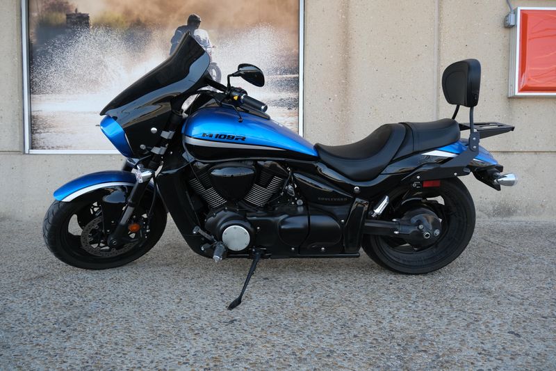 2022 Suzuki BOULEVARD M109R BOSS BLUEImage 1