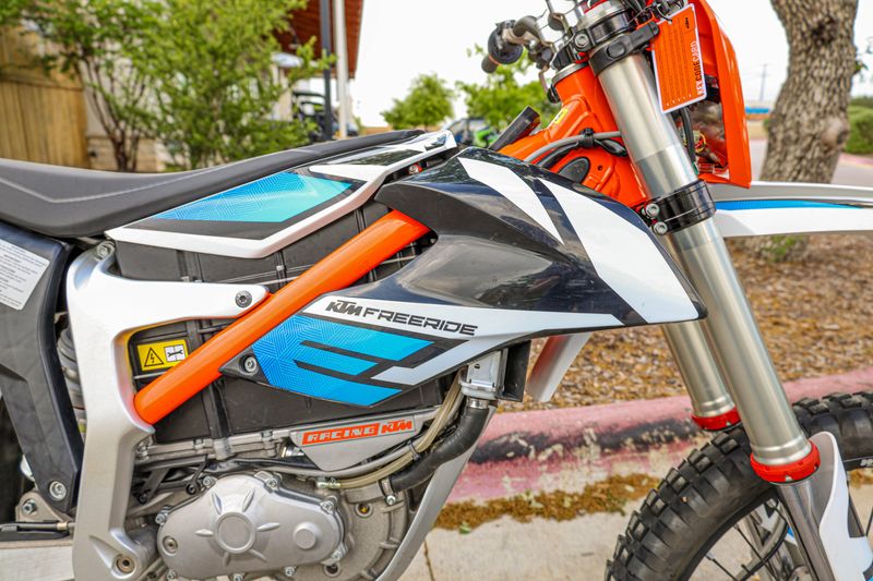 USED 2023 KTM FREERIDE EXC Image 8
