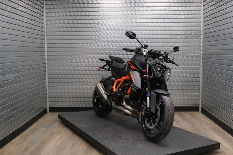NEW 2026 KTM 1390 SUPER DUKE R EVO Image 1