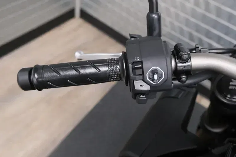 NEW 2026 HONDA CB650R ECLUTCH Image 10