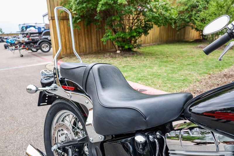 2004 HARLEY SOFTAIL STANDARD  BLACK Image 23