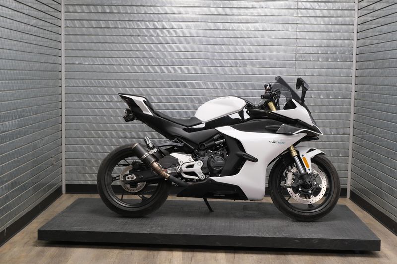 2024 CFMOTO 450SS NEBULA WHITEImage 2