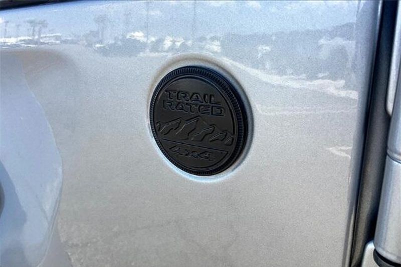 Used 2021 Jeep Gladiator WillysImage 7