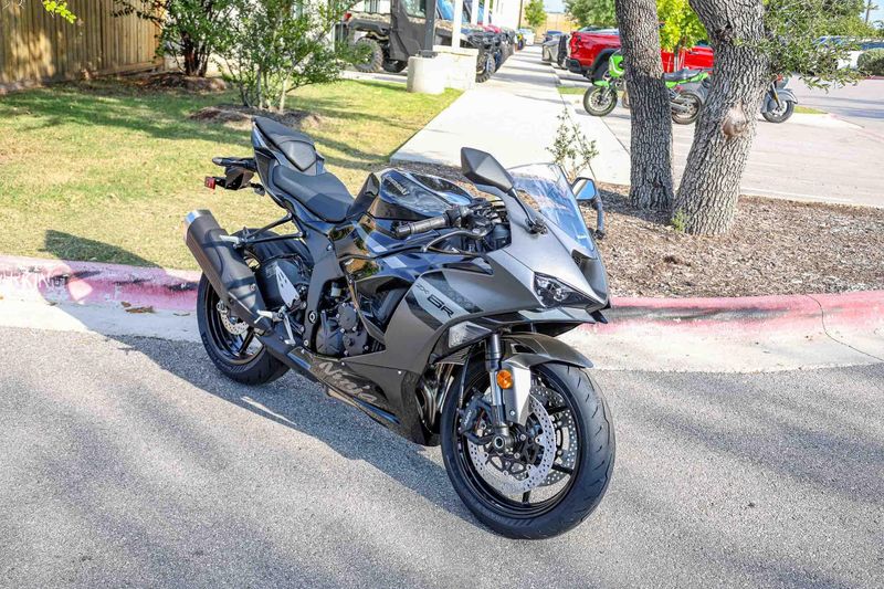 NEW 2026 KAWASAKI NINJA ZX6R ABS Image 5