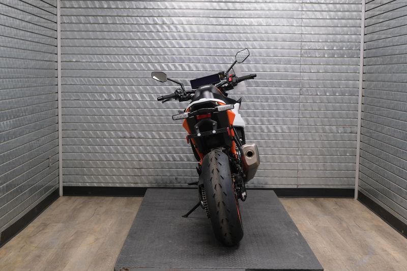 NEW 2026 KTM 990 DUKE R Image 4