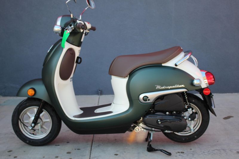 2024 Honda Metropolitan Image 8