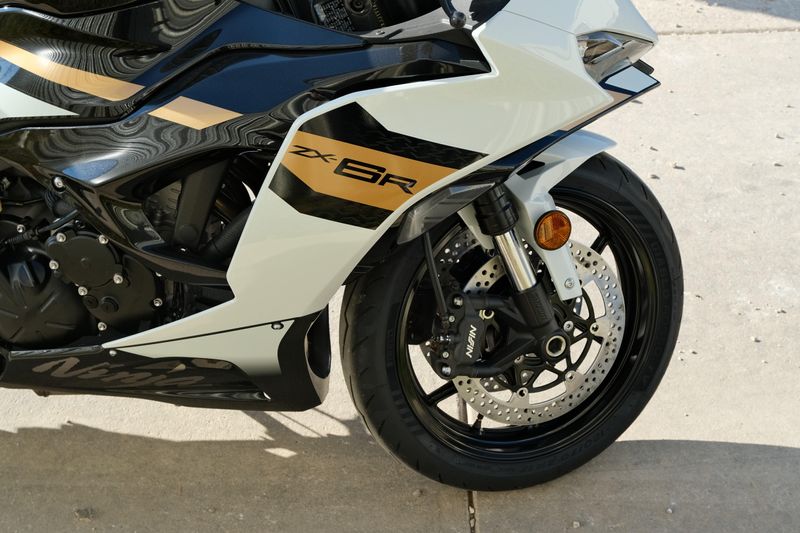 NEW 2026 KAWASAKI NINJA ZX6R Image 13
