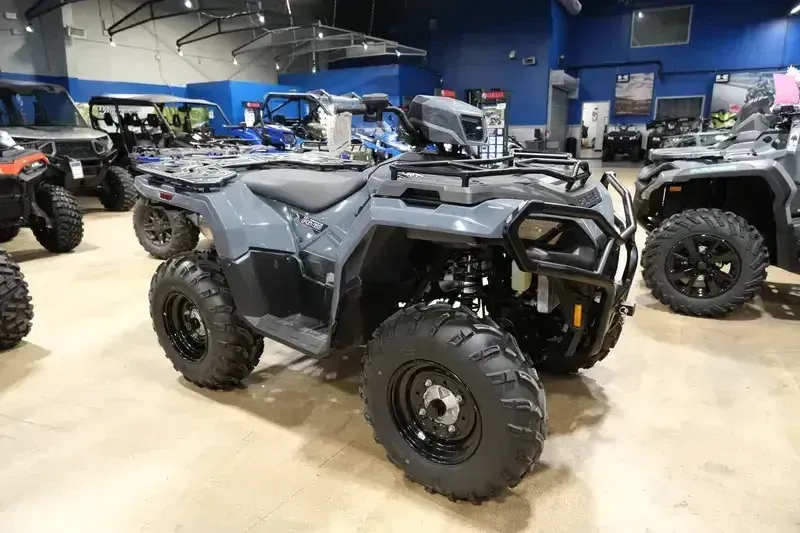 2025 Polaris SPORTSMAN 570 UTILITY HD STEALTH GRAYImage 1