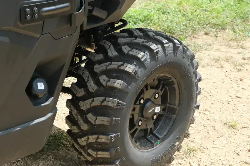 New 2025 Polaris RANGER CREW XP 1000 NORTHSTAR TRAIL BOSS EDITION CRYSTAL WHITE WITH PERFORMANCE RED ACCENTS Image 23