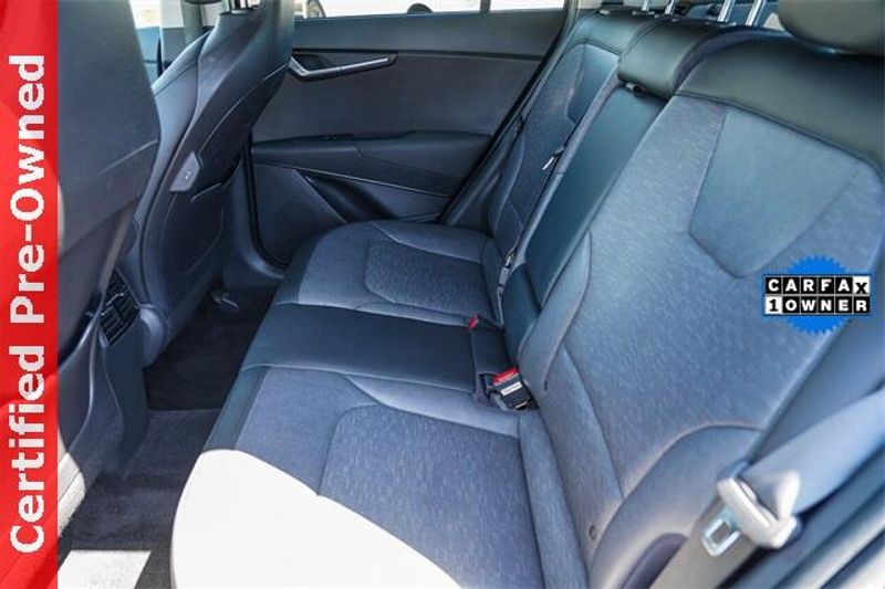 Used 2024 Kia Niro Plug-In Hybrid SXImage 21