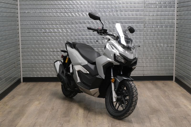 NEW 2026 HONDA ADV160 ABS Image 1