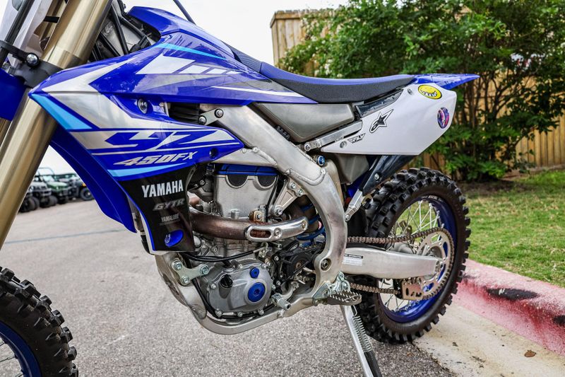 2020 Yamaha YZ450FX  TEAM BLUE Image 22