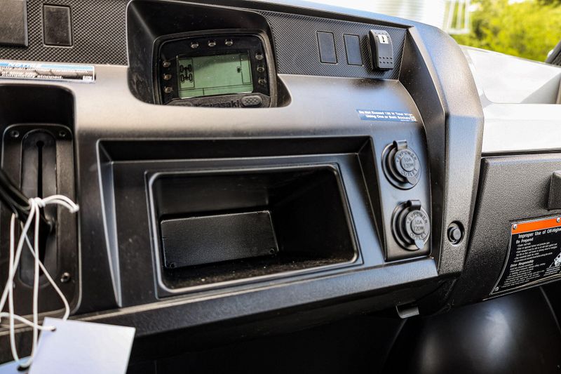 NEW 2026 KAWASAKI MULE PROFXT 1000 LE RANCH EDITION Image 2